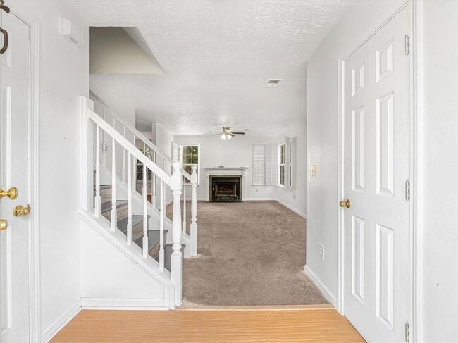 Building Photo - 3920 Sidney Lanier Blvd