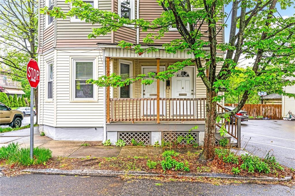 Primary Photo - 2 Poplar St