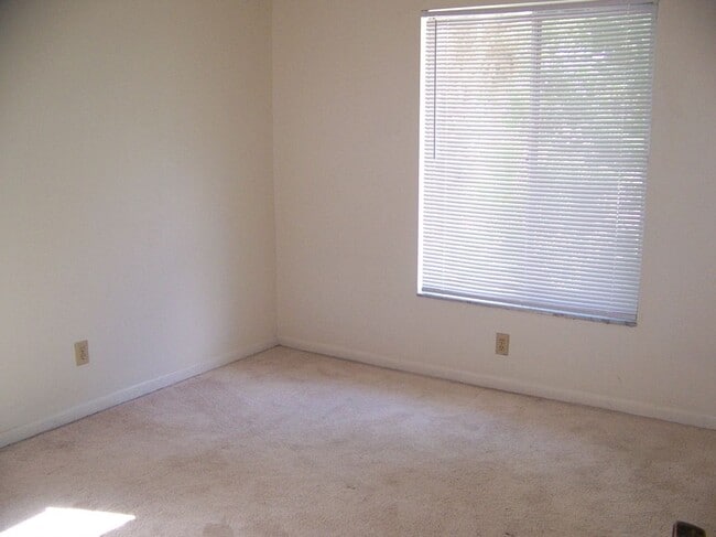 Foto del edificio - 2001 San Marcos Dr SE