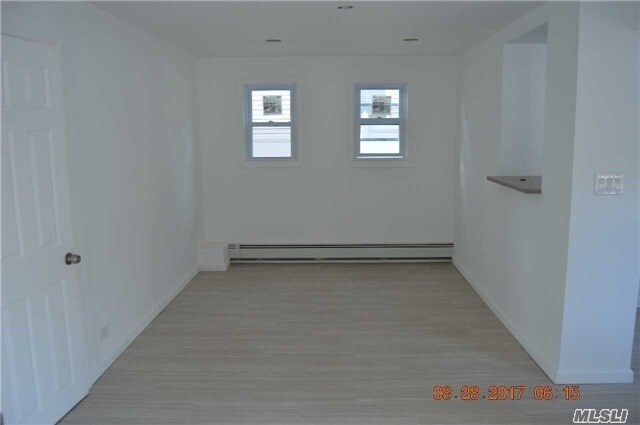 Foto del edificio - 14 East Ave