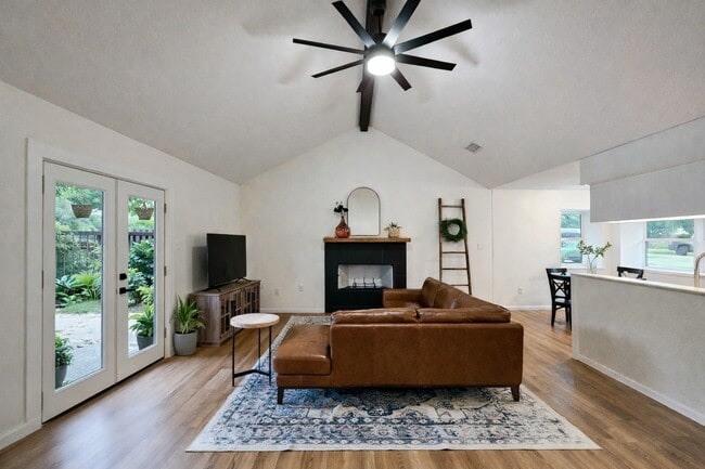 Building Photo - 1917 Barger St