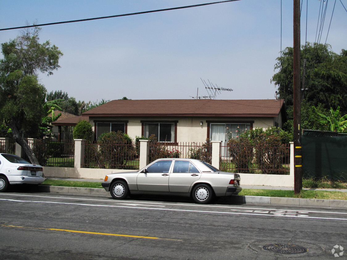 Building Photo - 215 N Alhambra Ave