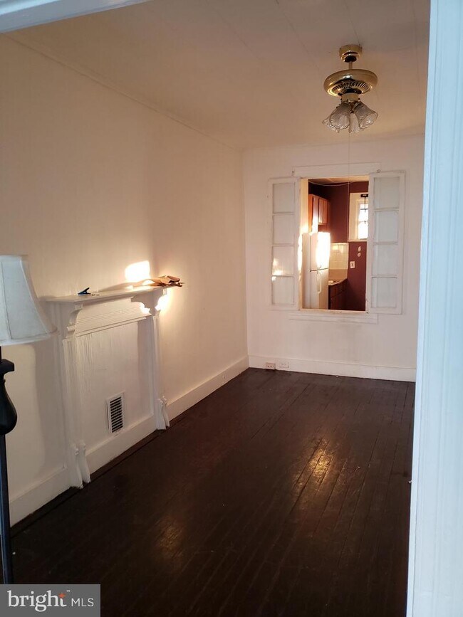 Foto del edificio - 2632 Hampden Ave
