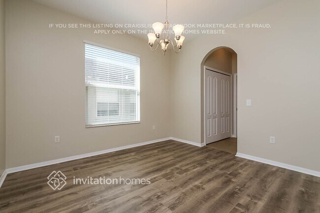 Foto del edificio - 4053 Huntingdale Ct