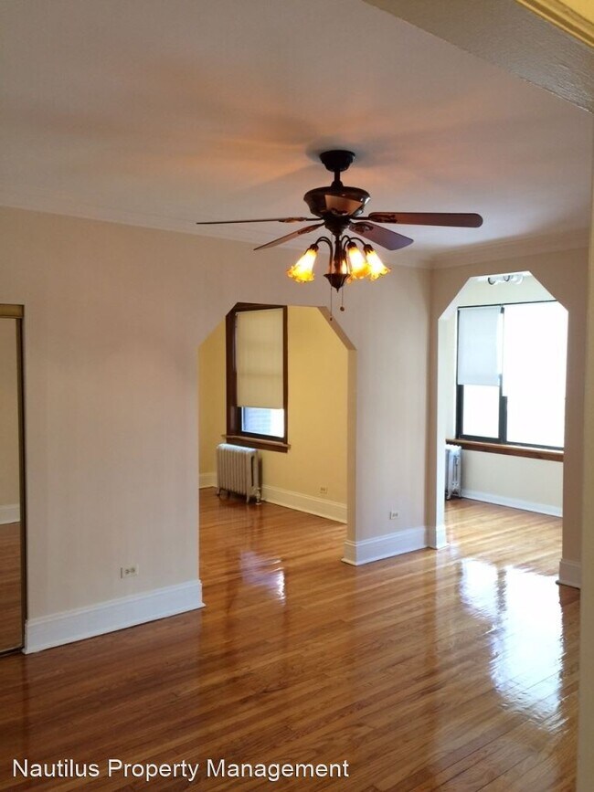 Building Photo - 7263 S South Shore Dr