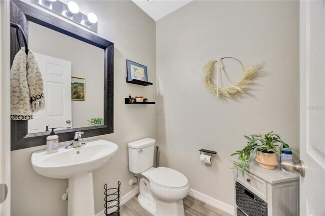 Building Photo - 5532 Summer Sunset Dr