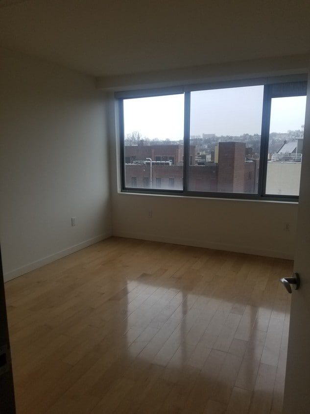 1377 Burke Ave, Bronx, NY 10469 Apartments in Bronx, NY