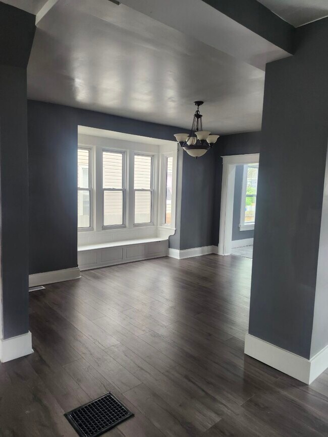 Foto del edificio - 1543 Clifton Ave