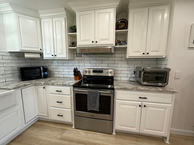 Foto del edificio - Gorgeous Remodeled 3 Bedroom Home in St. George!