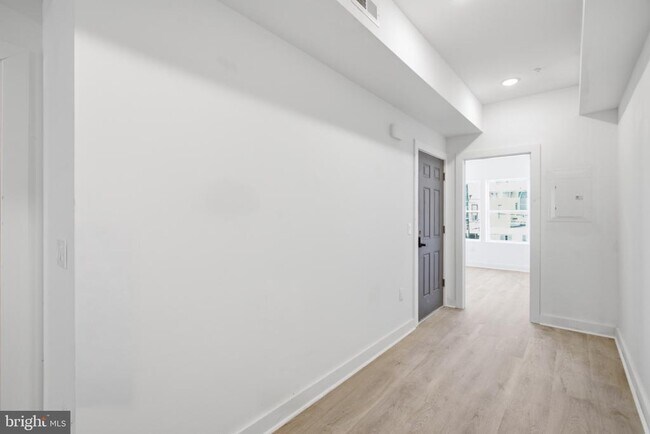 Foto del edificio - 669 N 39th St