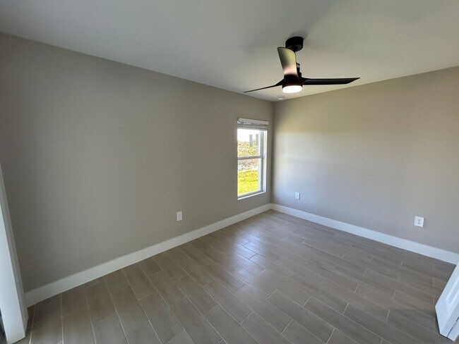 Foto del edificio - 3919 NE 12th Ave