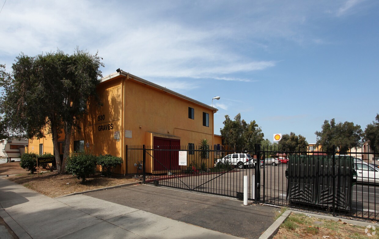 Graves ¡Avenue Apartaments - Graves Avenue Apartments
