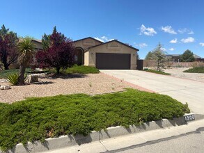 Building Photo - 4300 Saddlewood Trail SE