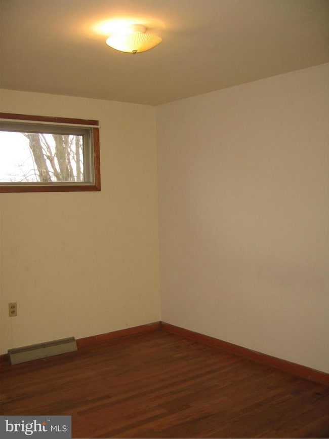 Building Photo - 4948 Shepherdstown Rd