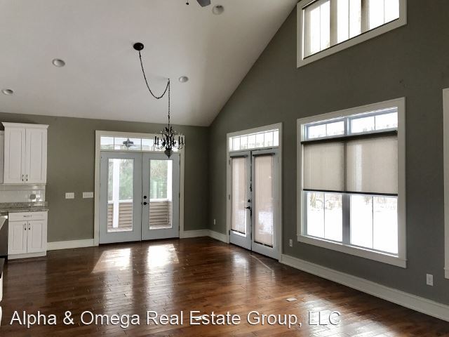 Building Photo - 3 br, 2 bath House - 3125 Barnes