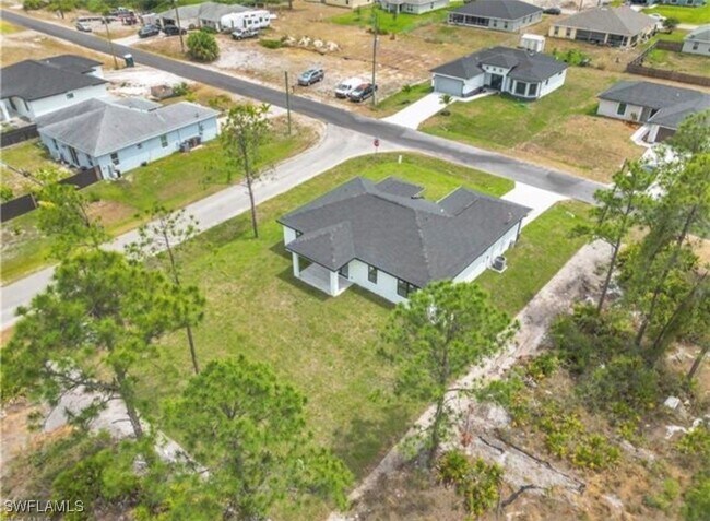 Foto del edificio - 2700 42nd St W