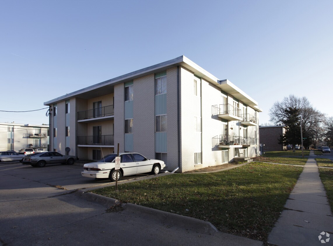 Building Photo - 4440 Starr St