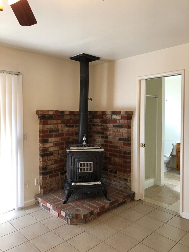 Foto del edificio - 3BD/2BA Duplex - Hemet