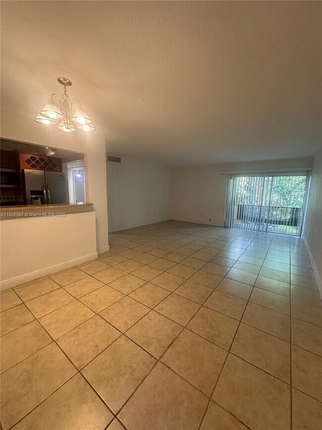 Foto del edificio - 9487 SW 76th St