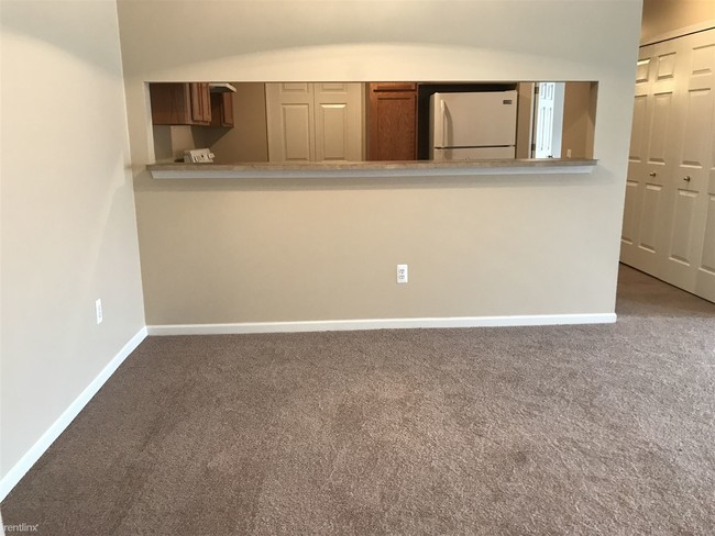 Building Photo - 2 br, 2 bath Condo - 3331 Whitaker Dr