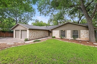 Building Photo - 11915 River Oaks Trail