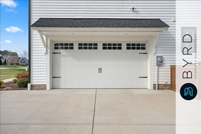 Foto del edificio - 15506 Amethyst Dr