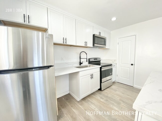 Building Photo - 1206 S Holt Ave