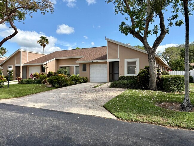 Building Photo - 8279 Summerbreeze Ln