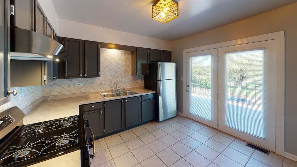 186 N Adams Kitchen - North Adams St