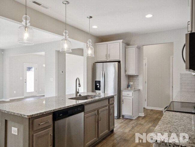 Foto del edificio - 3 Bedroom Townhome in Harrisburg NC