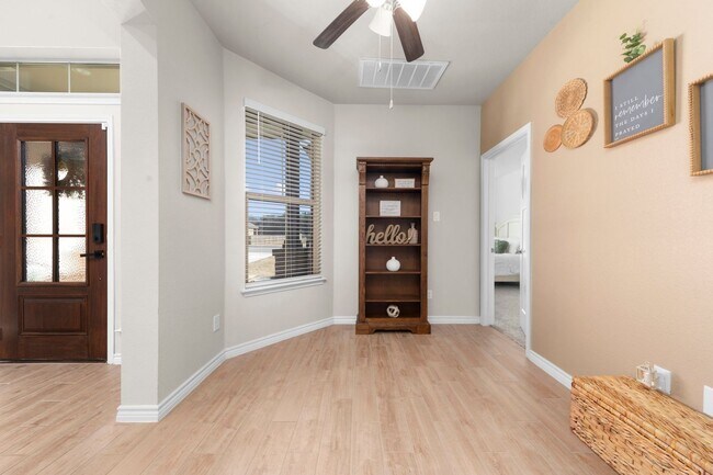 Foto del edificio - Upscale Living!