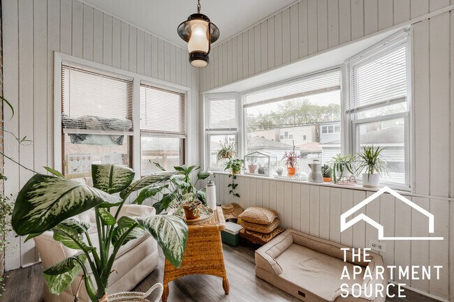 Foto del edificio - 4442 N Kimball Ave