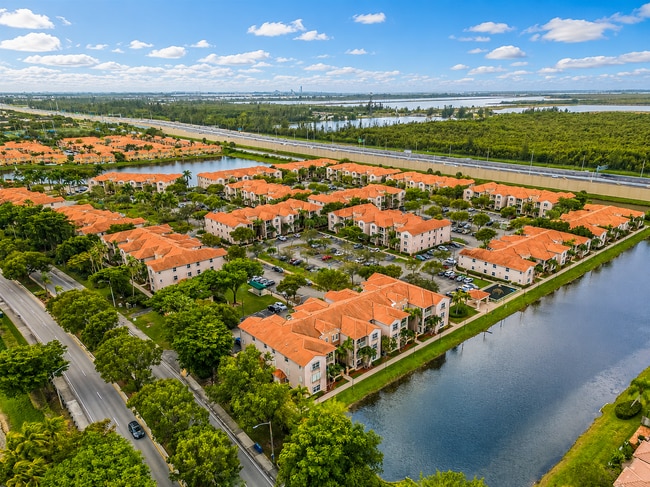 Foto del edificio - 6670 NW 114th Ave