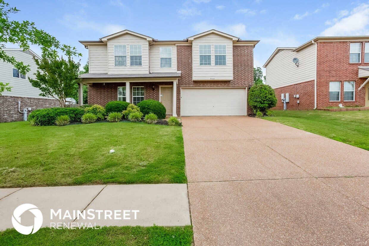 Foto principal - 9966 Chariden Dr