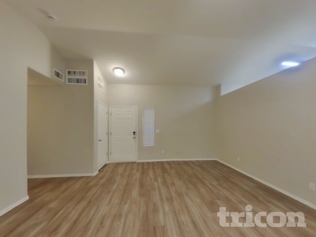 Foto del edificio - 9510 E Flanders Rd