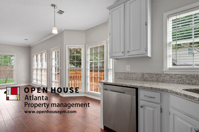 Building Photo - 4845 Ogeechee Dr, Alpharetta