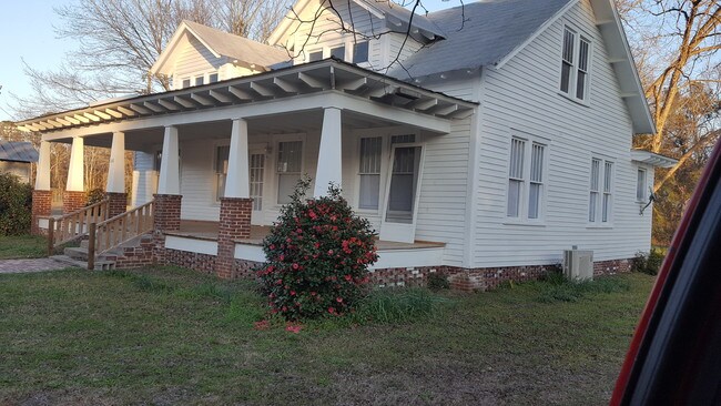 Building Photo - 188 Brinson St
