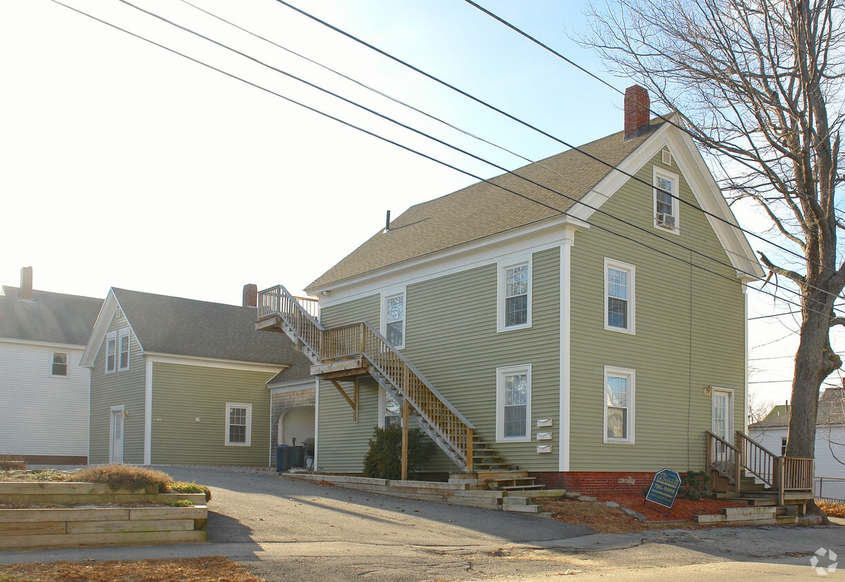 15 Maple St, Lisbon, ME 04252 Apartments in Lisbon, ME