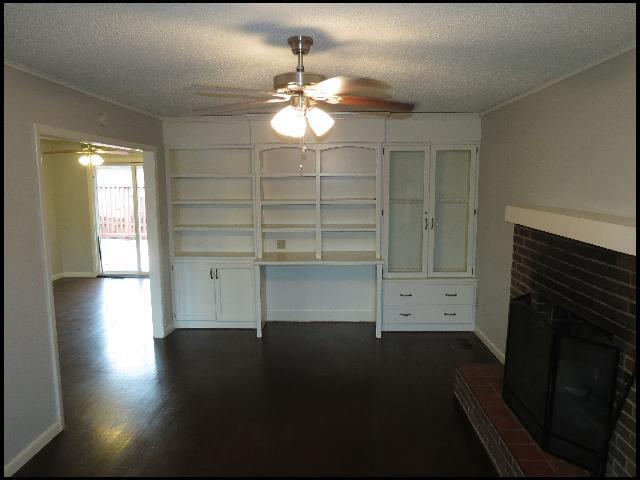 Building Photo - 6500 Marguerite Ln