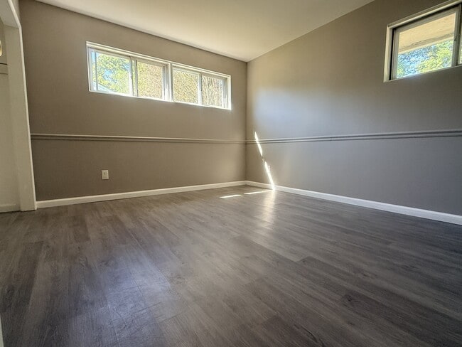 Dormitorio principal/principal - 7504 June St