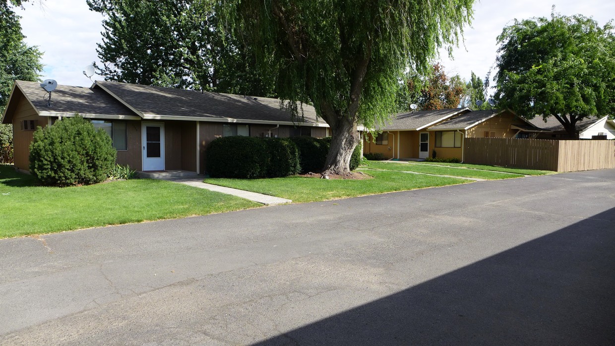 19311941 Plaza Way, Walla Walla, WA 99362 Apartments in Walla Walla