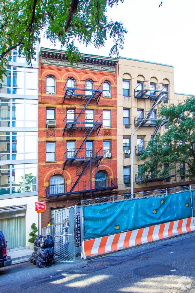 Foto del edificio - 307 E 85th St