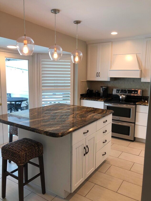 13408 Bedford Mews Ct, Wellington, FL 33414 Townhome Rentals in