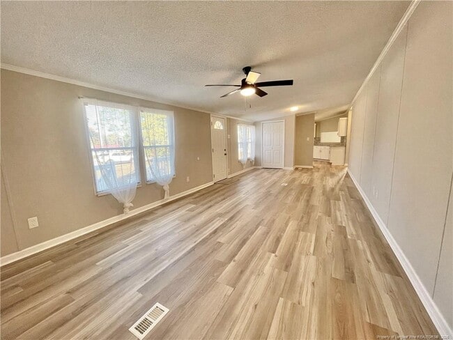 Building Photo - 140 Gibbs Rd