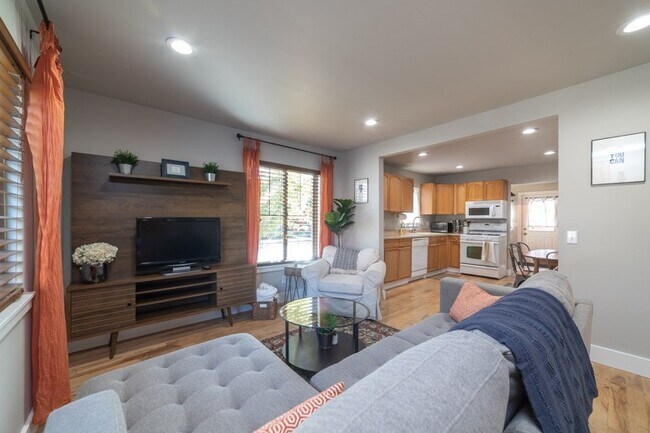 Foto del edificio - 111 NW Bond St