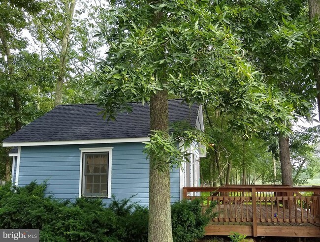 Foto del edificio - 64 Willow Grove Rd