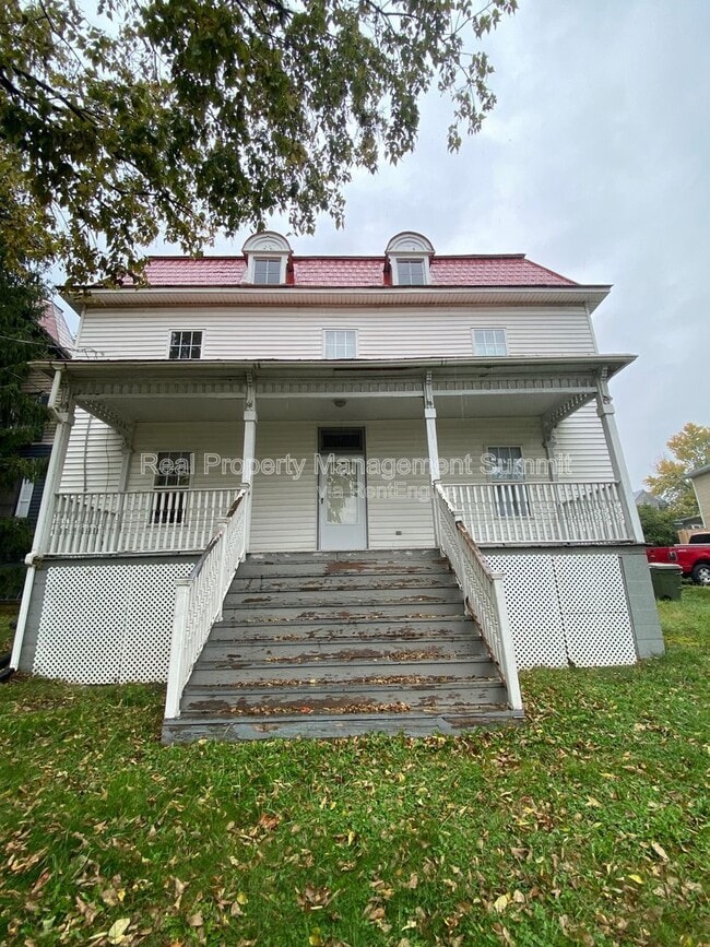 Building Photo - 817 Grayson Ave