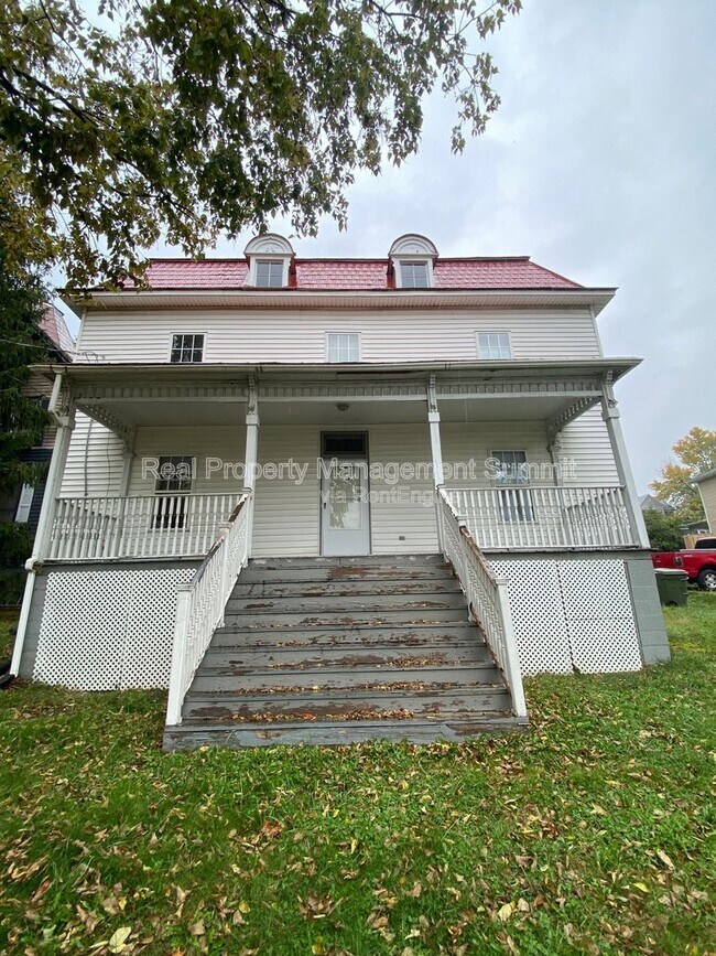 Foto del edificio - 817 Grayson Ave