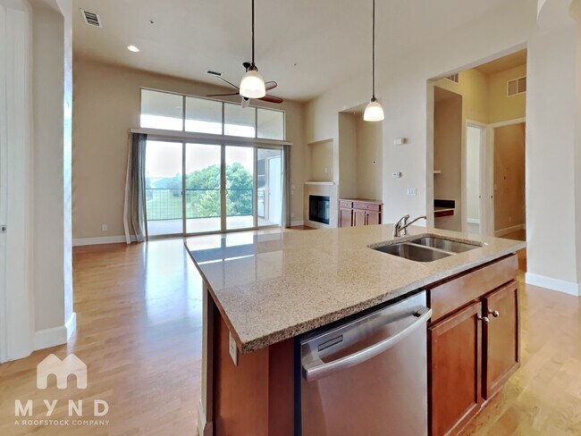 Foto del edificio - 307 Inverness Way S