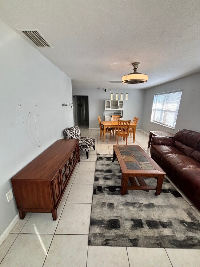 Foto del edificio - 3059 Gypsy St